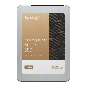SSD SATA de 2,5" Serie Enterprise | 1920 GB | Alto Rendimiento Estable 50.000 IOPS | Resistencia Empresarial 10.000 TBW | Protección de Datos Integral | Análisis de Vida Útil | Compatibilidad con Synology DSM | Garantía de
