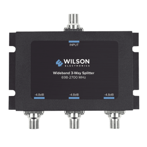 Divisor de potencia de 3 vías para la distribución de señal a tres antenas de servicio | 4.8 dB de pérdida por puerto | Conectores F hembra