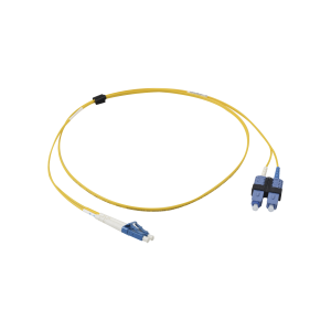 Jumper de Fibra Óptica Monomodo (OS2), XGLO, Riser, LC/UPC-SC/UPC Duplex, OFNR, Color Amarillo, 1 Metro