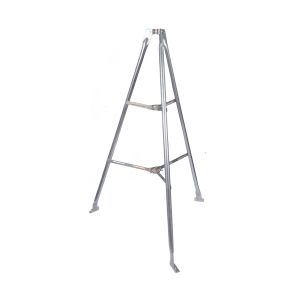Montaje de tripie para exterior, altura total del tripie 1.52 m. Compatible con mástiles de hasta 3 m de largo 1 1/4 a 2" de diámetro