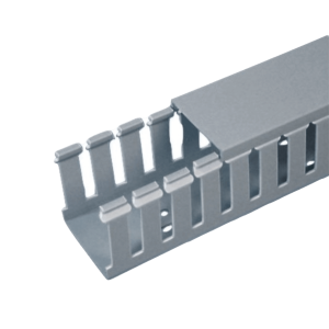 Canaleta Ranurada de PVC con Tapa, Tipo F, 44.5 mm de Ancho, 53.8 mm de Alto y 2 m de Largo, Color Gris